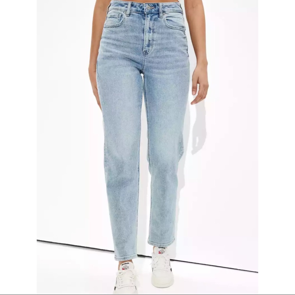 American Eagle Stretch Mom Jeans